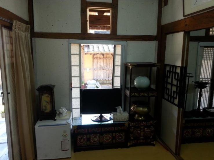 Goseong Choi Pilgan'S Old House Hotel Bilik gambar