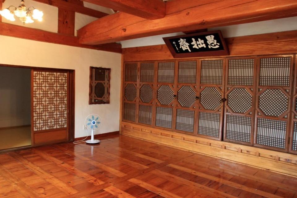 Goseong Choi Pilgan'S Old House Hotel Luaran gambar